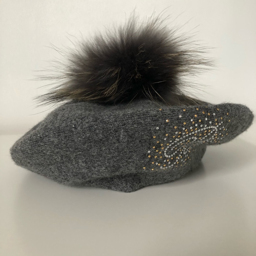 Cashmere Beret with real fur Pom